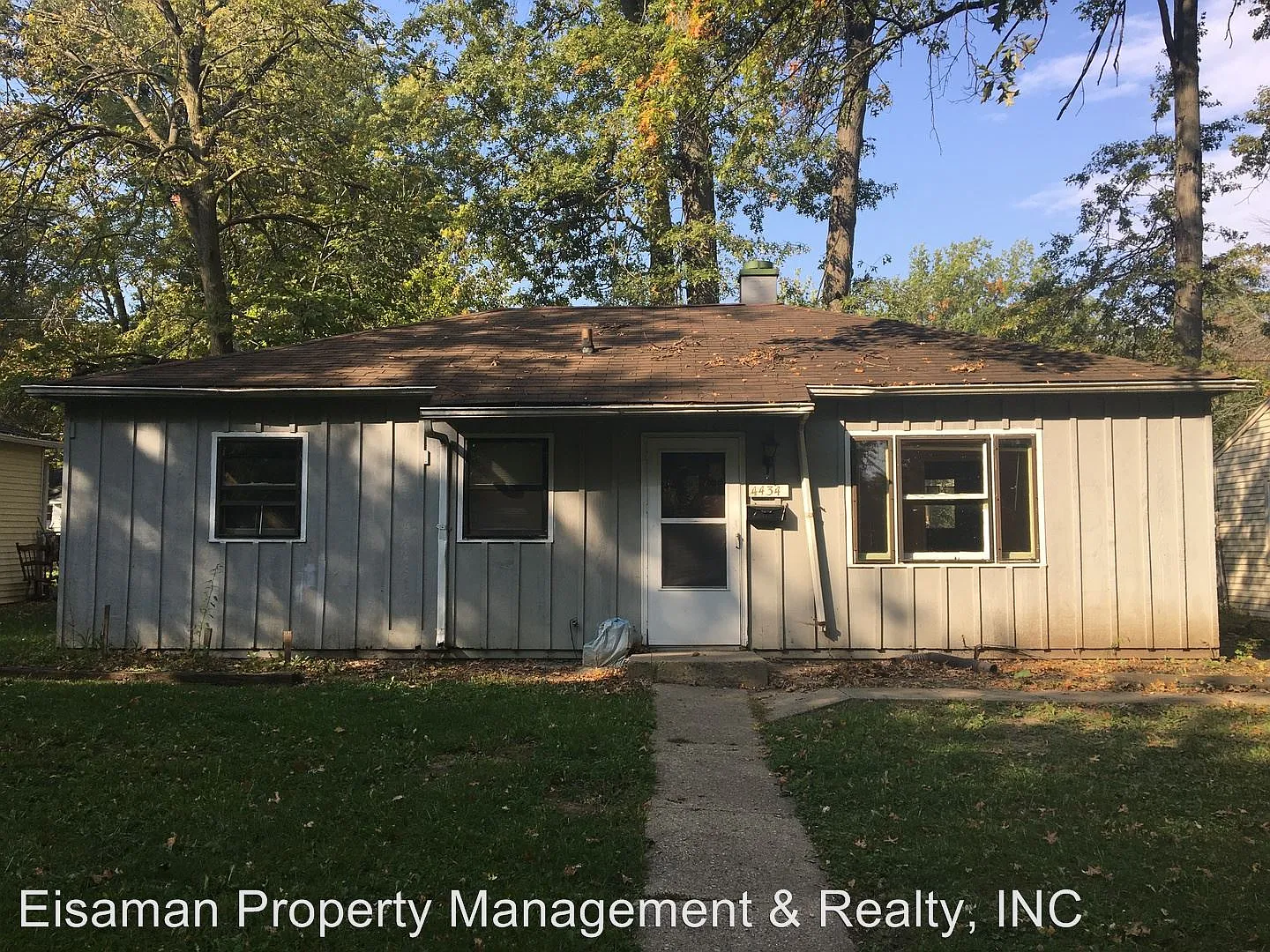 4434 Bowser Ave photo 1