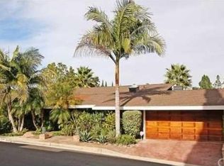3574 Alana Dr, Sherman Oaks, CA 91403