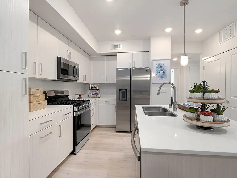 Indigo Apartments — Photo 4