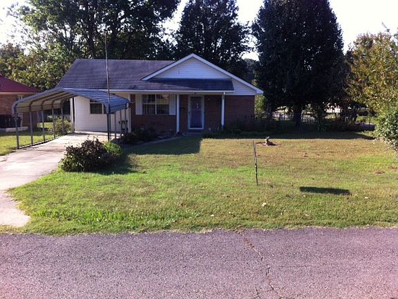 2nd image of 809 W McIlroy St