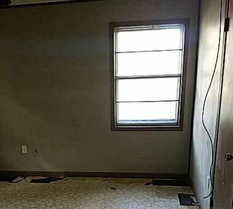 5th image of 406 Briarwood Dr
