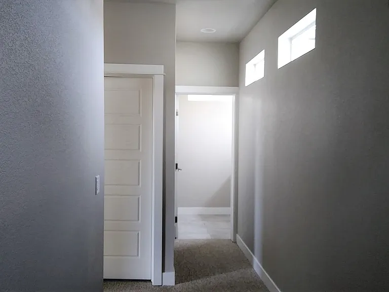 2221 Mackinac St — Photo 6
