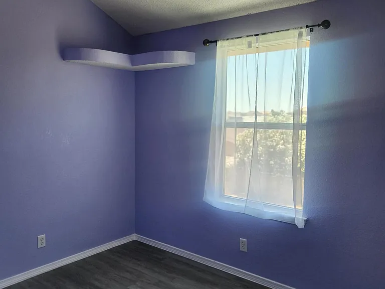 3281 Emerald Point Dr — Photo 11