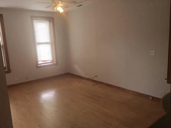 4th image of 2021 W McLean Ave