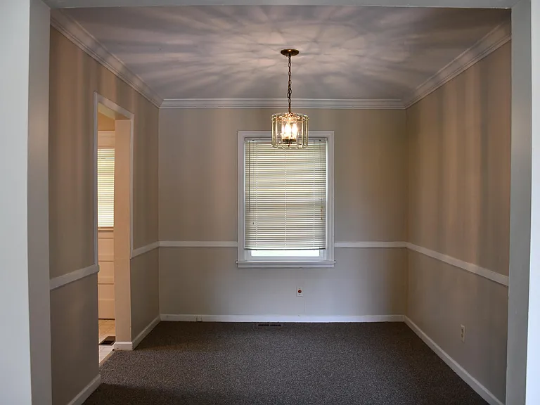 181 Saint James Dr — Photo 7