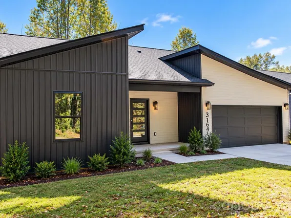 3161 Huffman St, Claremont, NC 28610