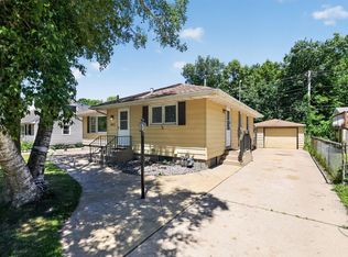 645 23rd St NE, Rochester, MN 55906