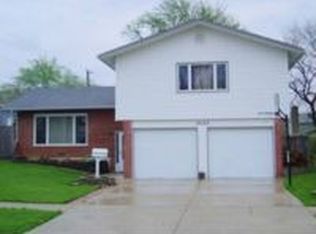 15133 Rob Roy Dr, Oak Forest, IL 60452