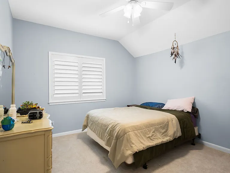 1318 Barton Crk — Photo 21