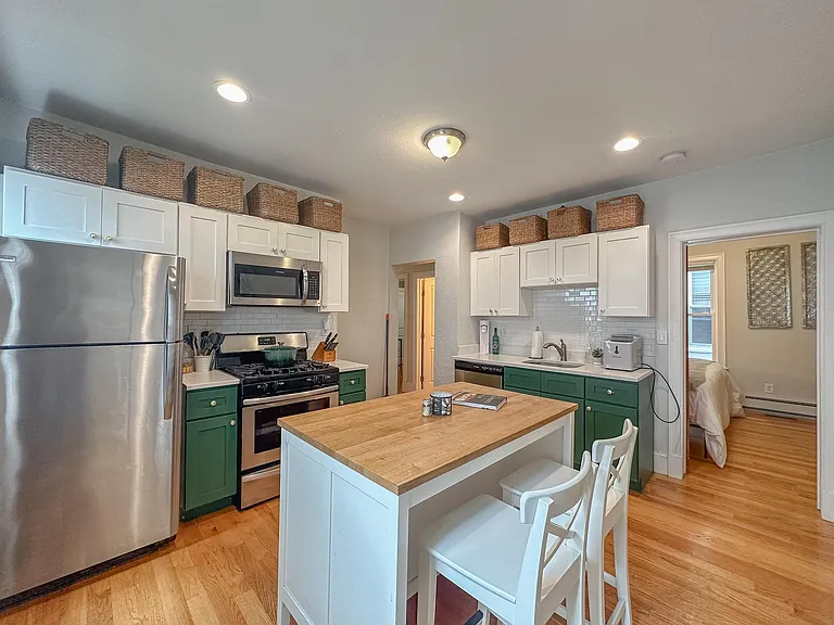 23 Elm St #1 — Photo 10