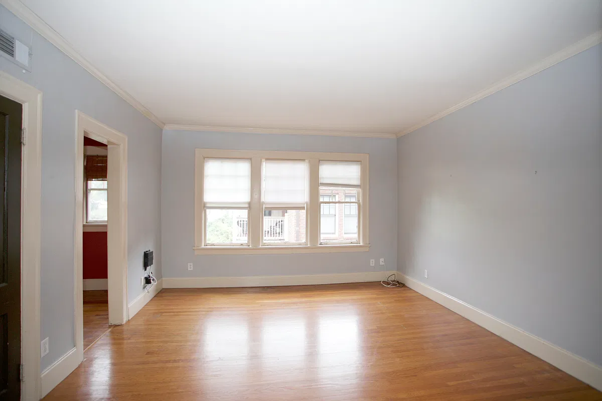 2 bed, 1200 sqft, $2,100 — Photo 3