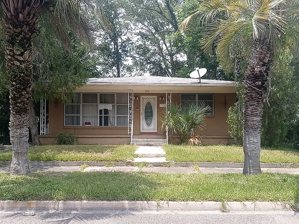 1st image of 1731 W 15th St