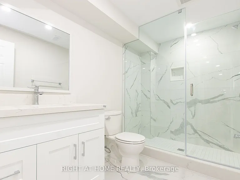 1112 Solomon Ct #BASEMENT — Photo 9