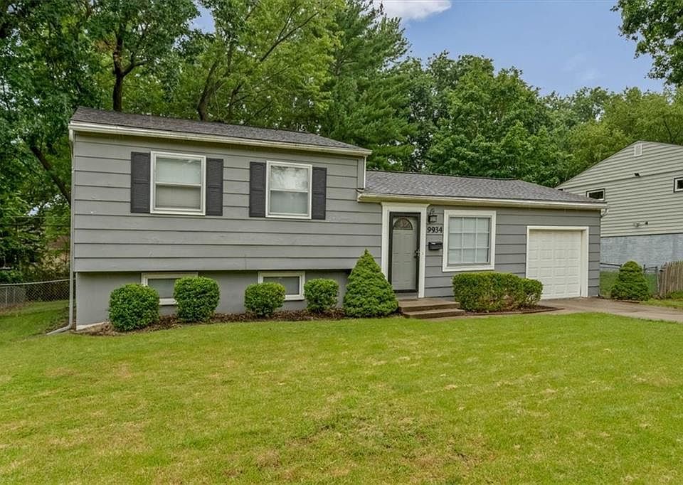 1st image of 9934 England Dr