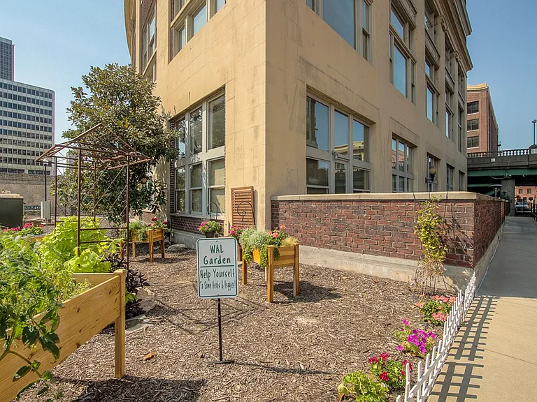 2107 Grand Ave #408 — Photo 36