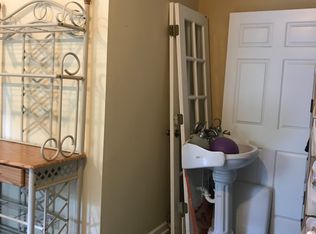 1490 Walnut Grove Rd, Bolivar, TN 38008