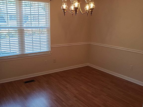 5th image of 6913 Hampton Wood Cir