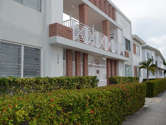 3rd image of 7416 Byron Ave APT 9A