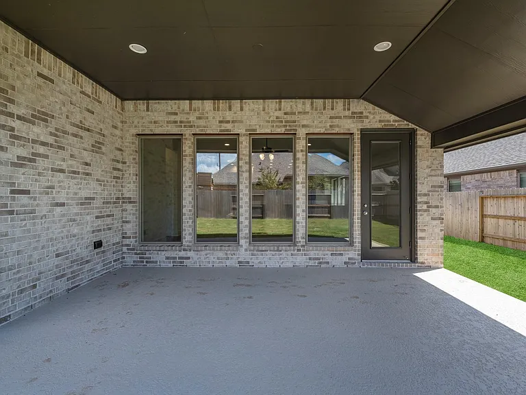 30039 Gold Finch Pl — Photo 32