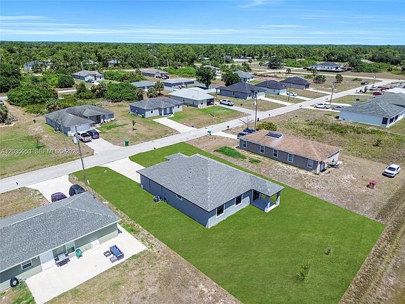 4th image of 8045 Buttercup Cir