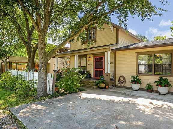4th image of 1021 Avenue E