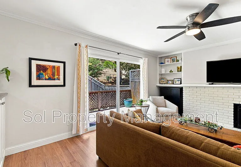 67 Elizabeth Way — Photo 5
