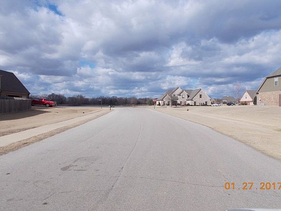 4th image of 6625 Chippewa Dr