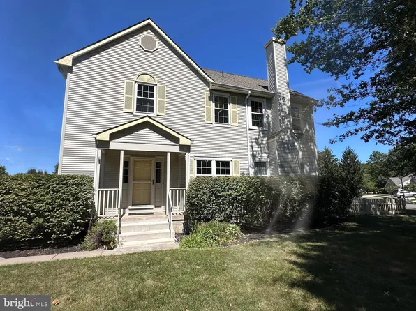 16 Tasley Ct, Robbinsville, NJ 08691