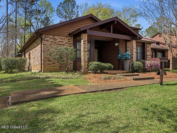 4th image of 5 Shore Dr