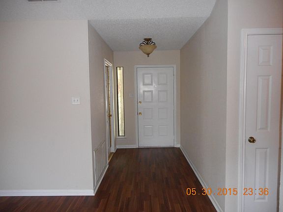 2nd image of 5210 Iroquois Cir