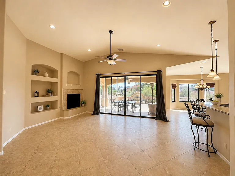 3893 W Long Dr — Photo 2