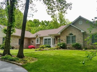 16639 Jamestown Forest Dr, Florissant, MO