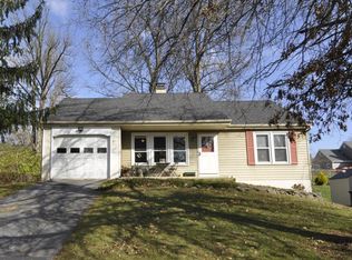 4474 Heron Dr, Reading, PA 19606