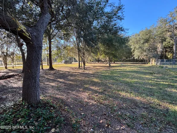 104 MARINA Road, Satsuma, FL 32189