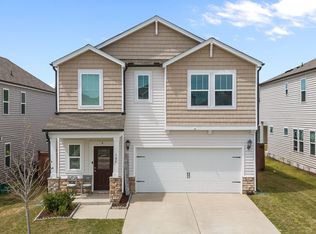 105 Wilbur Lake Dr, Fuquay Varina, NC 27526