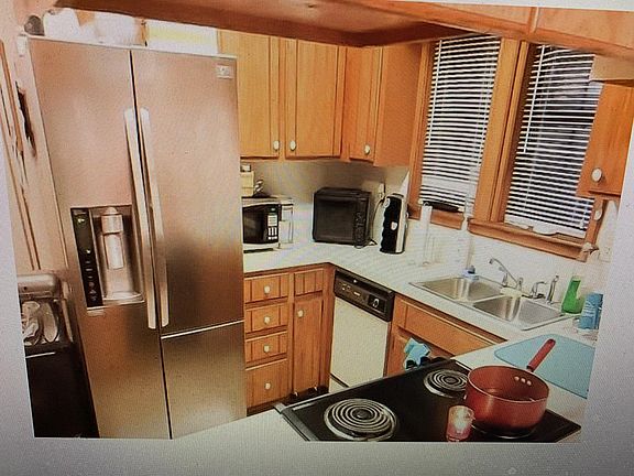 3rd image of 434 Willow Oak Dr
