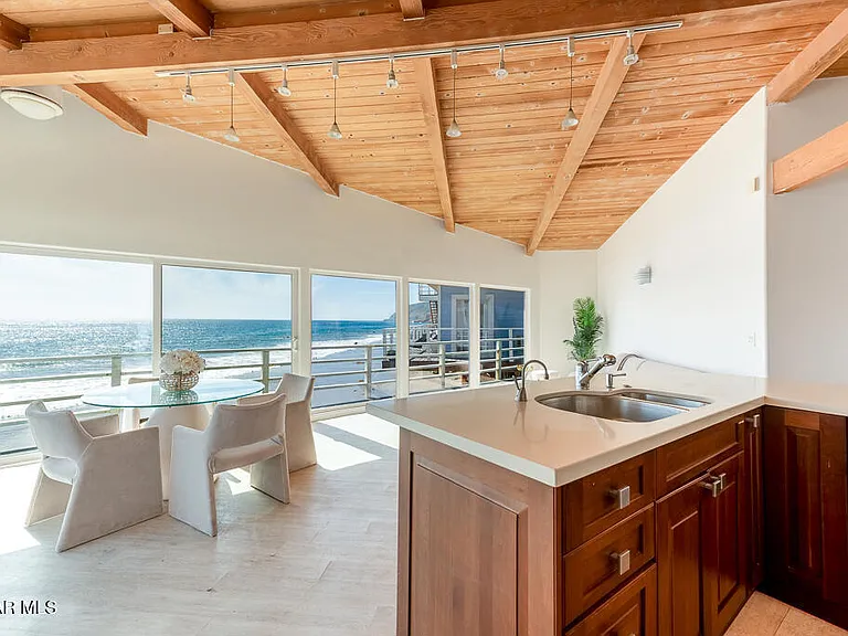 43300 Pacific Coast Hwy — Photo 13
