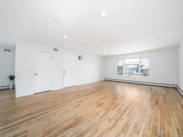 139 Cambridge Ave #1 — Photo 2
