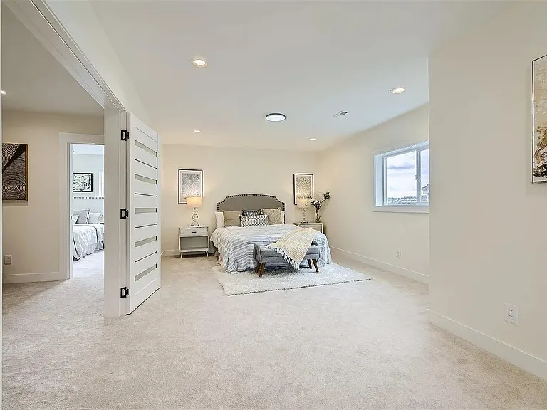 4326 NE 44th St — Photo 22