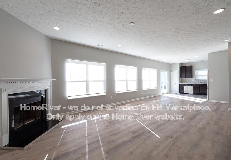 7905 Housefinch Ln — Photo 3