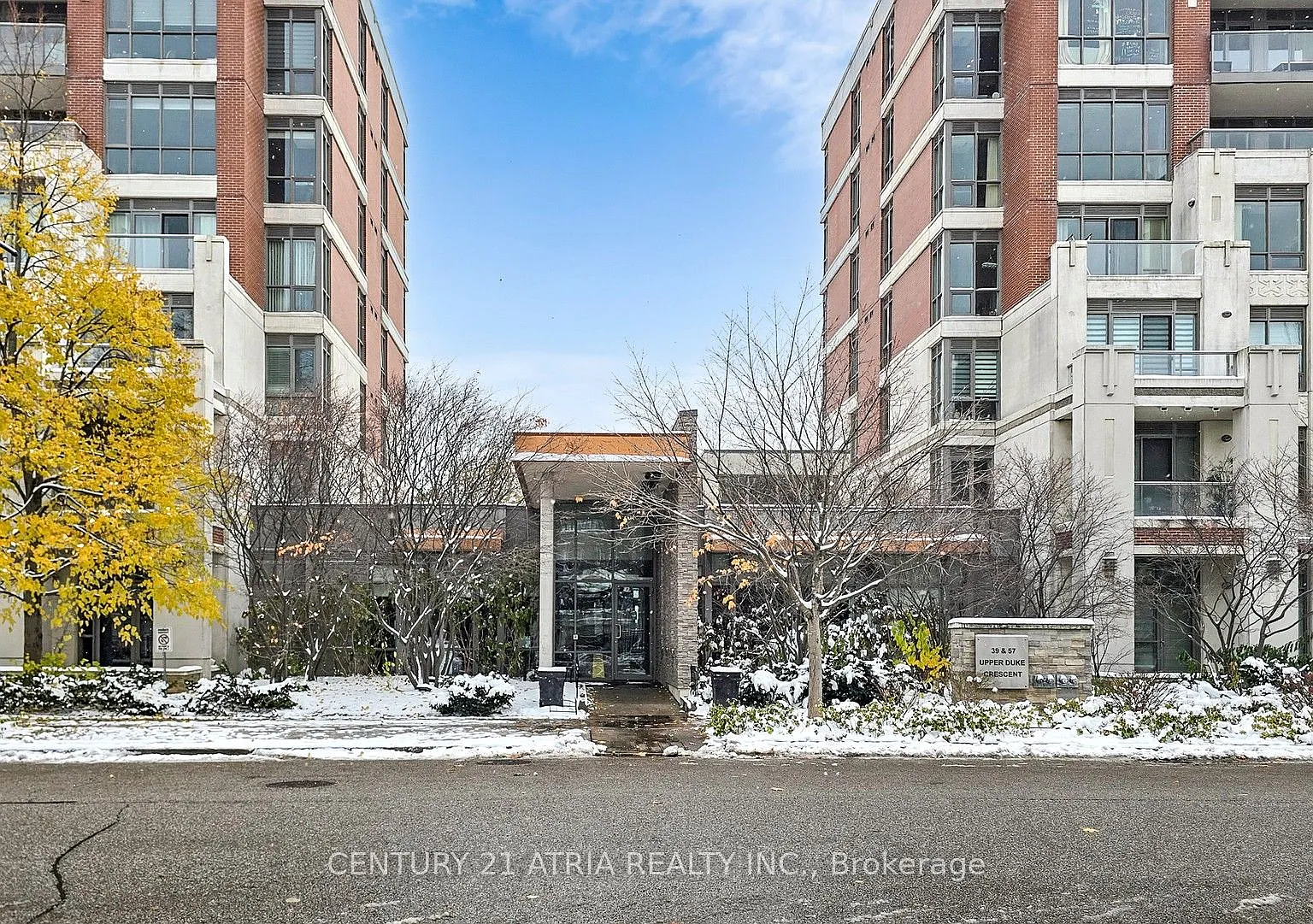 2 bed, $2,400 — Photo 2