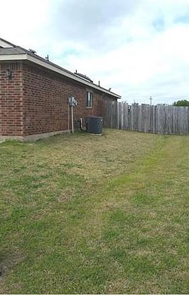 3rd image of 1008 Richmond Dr