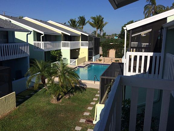 4th image of 1745 Dawn St #301