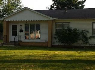 649 Burbank Ave, Waterloo, IA 50702