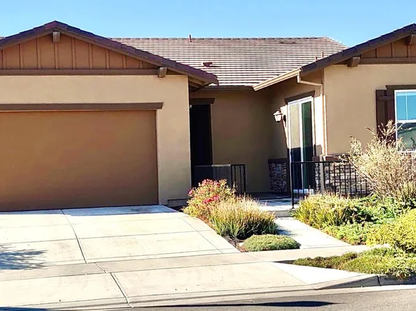 2554 Chamberlain Ct, Woodland, CA 95776