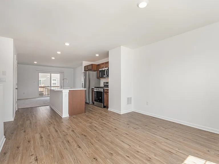 2131 Sassafras Way #C — Photo 4