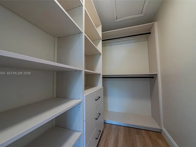 370 Flagami Blvd — Photo 18