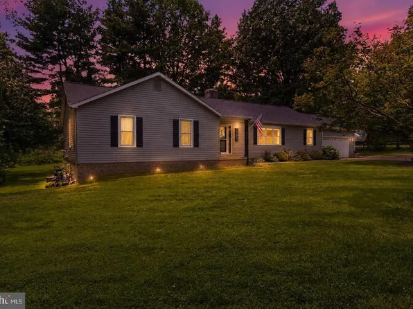 14063 Timothy Dr, Gainesville, VA 20155