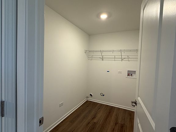 5th image of 14937 S McCarthy Cir