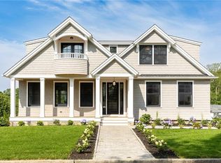 35 Coggeshall Ave, Newport, RI 02840